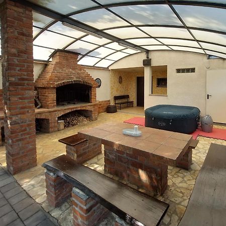 Holiday Home Franky Varazdin Breg Екстериор снимка